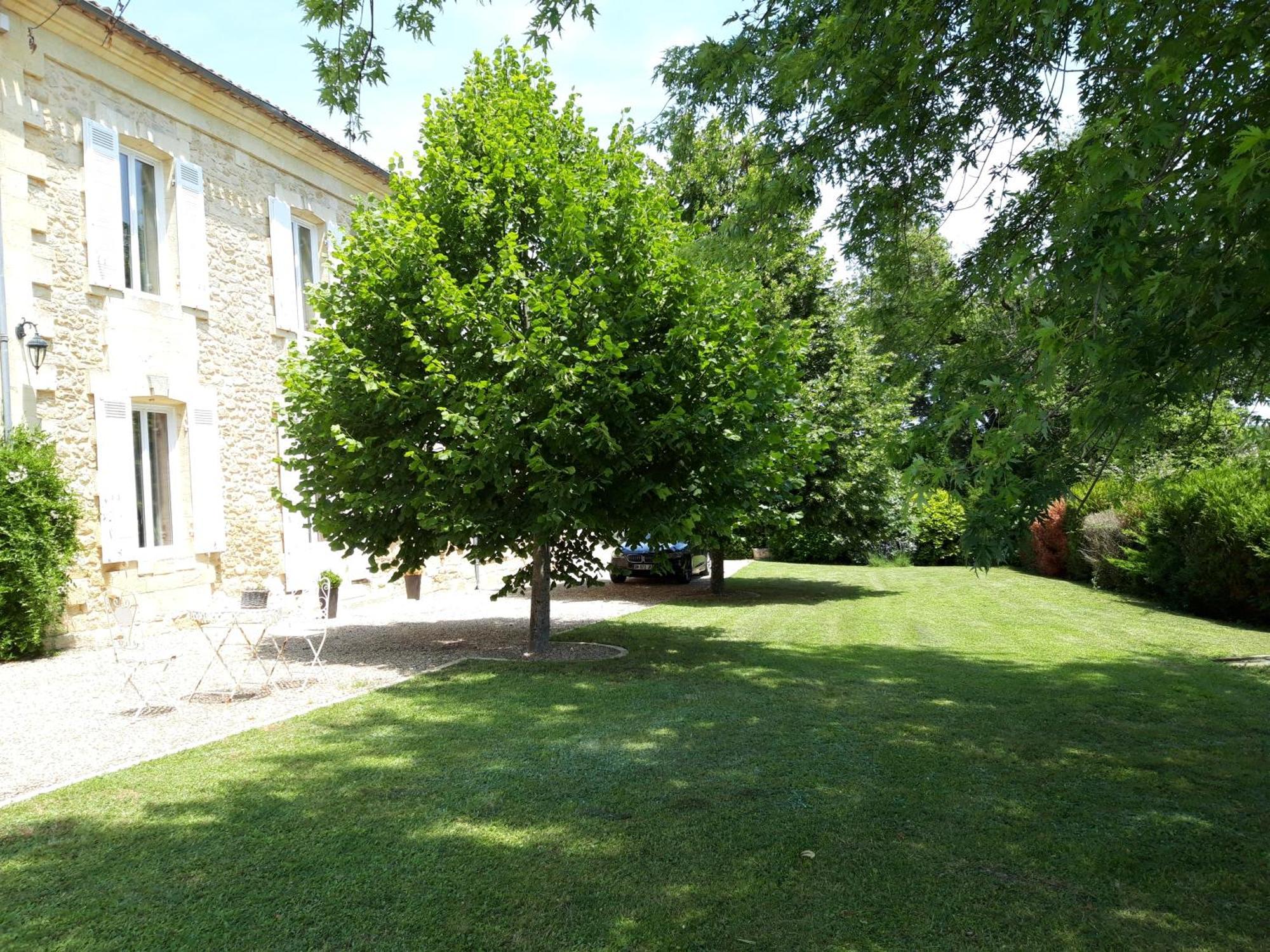 Bed and Breakfast La Gentilhommiere Saint-Aubin-de-Branne Zewnętrze zdjęcie